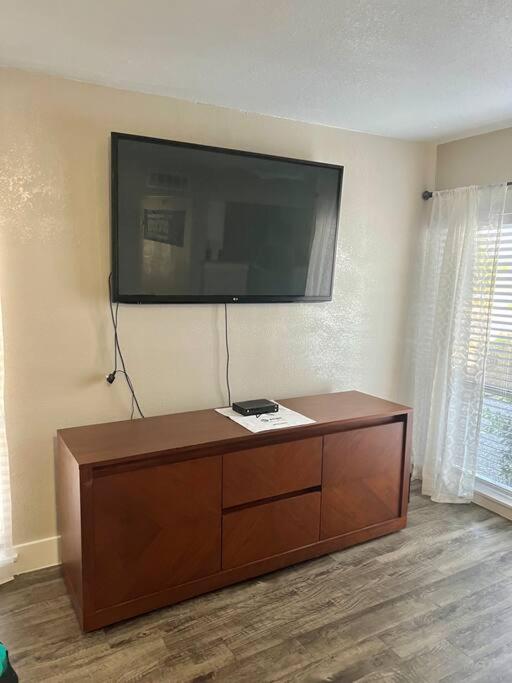 Lovely 2-bedroom Next To At&t Stadium Appartement *